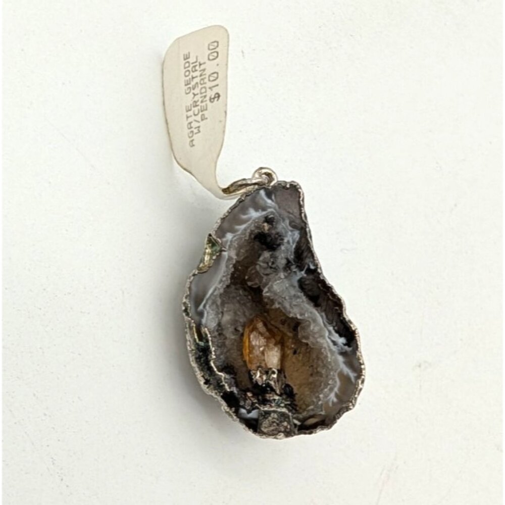 Agate Geode w/orange crystal pendant silver tone new old stock